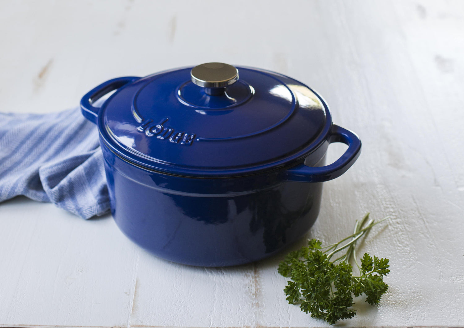 Cast Iron 5.5Qt Indigo Enameled Dutch Oven